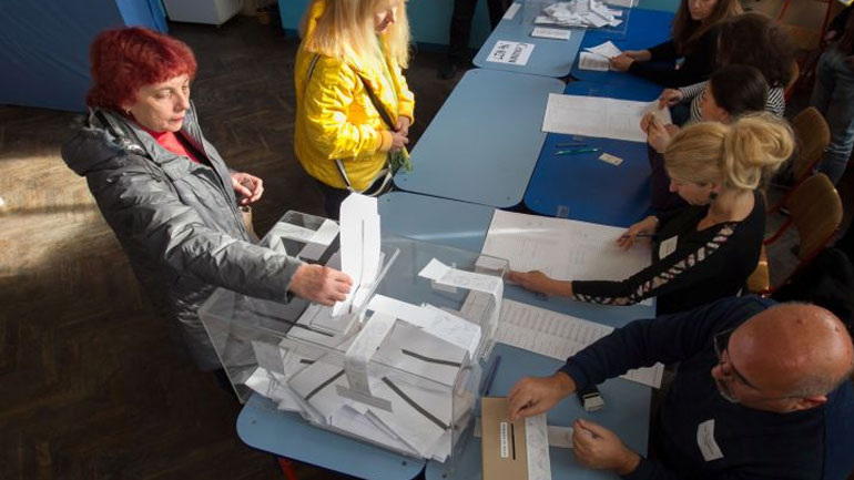 Βουλγαρία: Ανοίγει ο δρόμος για πρόωρες εκλογές την Άνοιξη