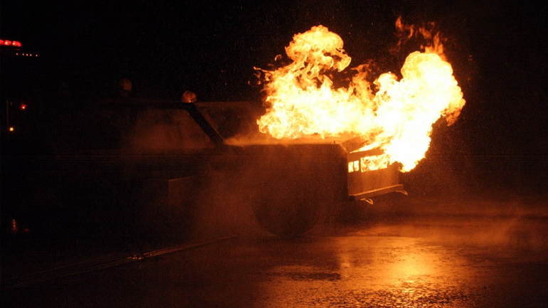 «Λαμπάδιασε» αυτοκίνητο στη Θεσσαλονίκη