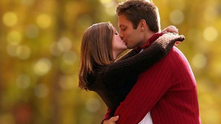 Γιατί κλείνουμε τα μάτια όταν φιλιόμαστε;