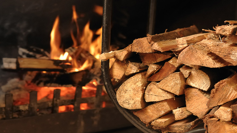 «Καμπανάκι» εμπόρων για τα καυσόξυλα