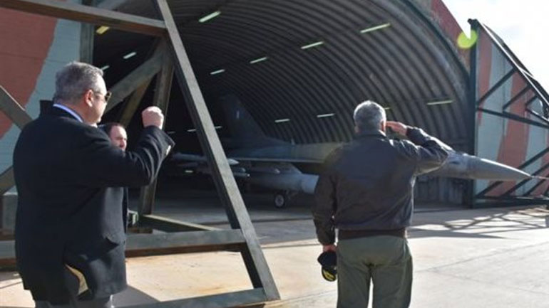 Σταύρωσε τα μαχητικά που έφευγαν για αναχαίτιση ο Π. Καμμένος