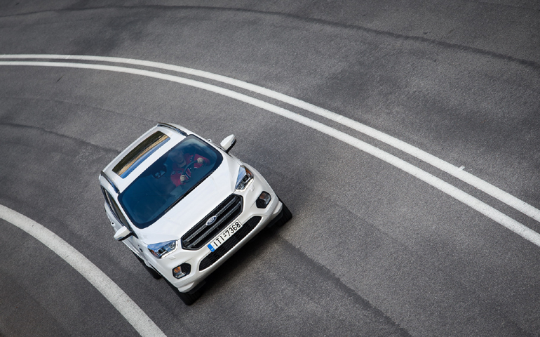 Πίσω από το τιμόνι ενός Ford καταλαβαίνεις γιατί θες να 'γράφεις' χιλιόμετρα