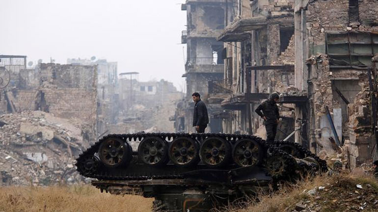 Περισσότεροι από 4.000 αντάρτες εγκατέλειψαν τη νύχτα το Χαλέπι