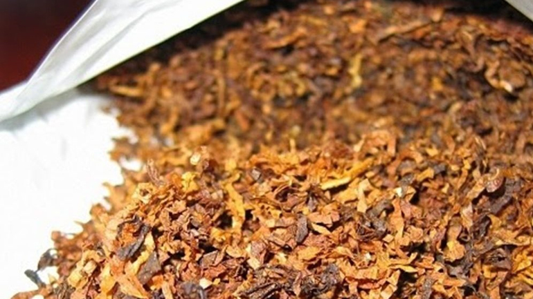 Κυκλοφορούσε με… λαθραίο καπνό