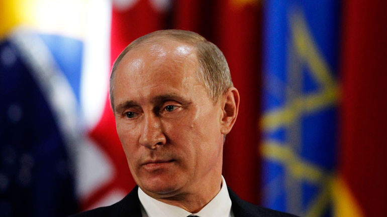 Πούτιν: Η συρρίκνωση της ρωσικής οικονομίας επιβραδύνεται