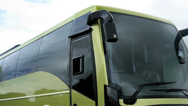 Προσπάθησε να μεταφέρει 13 μετανάστες με… ΚΤΕΛ