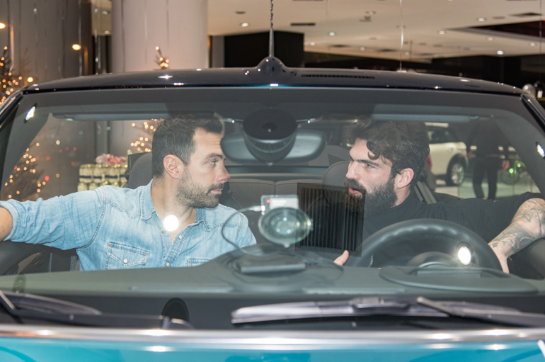 Να κάθεσαι για να μάθεις και να γνωρίζεις σχεδόν τα πάντα για τη MINI. Απλά δεν ξέρεις ποιο να επιλέξεις...