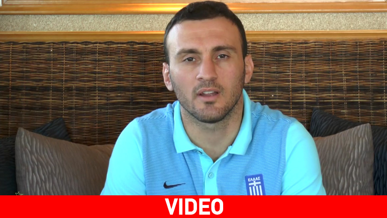 Οι Έλληνες διεθνείς εύχονται καλά Χριστούγεννα και καλή χρόνια!