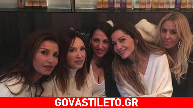 Δέσποινα Βανδή-Γωγώ Μαστροκώστα: Χριστουγεννιάτικη έξοδος με τις φίλες τους