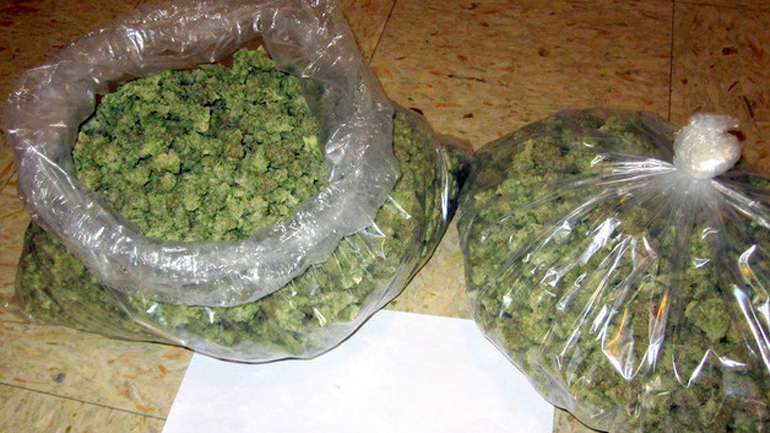 Θεσσαλονίκη: Κυκλοφορούσε με κάνναβη