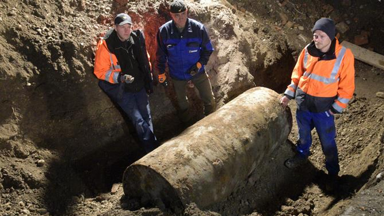 Γερμανία: Εξουδετερώθηκε η βόμβα στο Άουγκσμπουργκ
