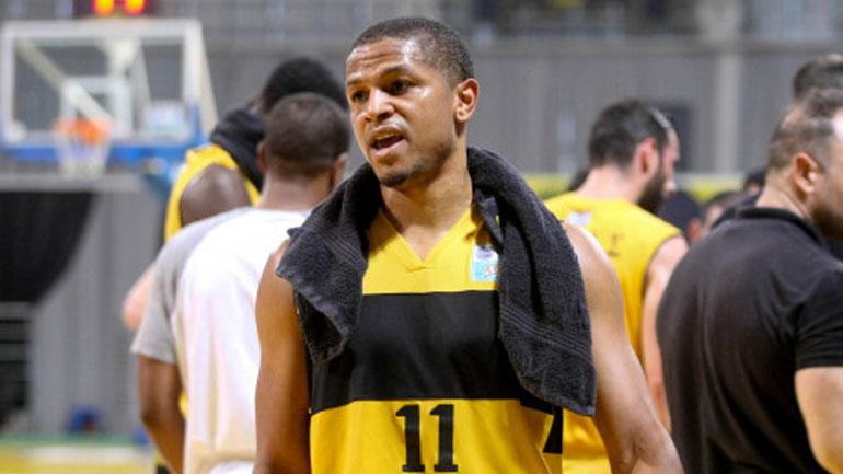 Aνακοινώνει τον Ουότερς ο Ολυμπιακός