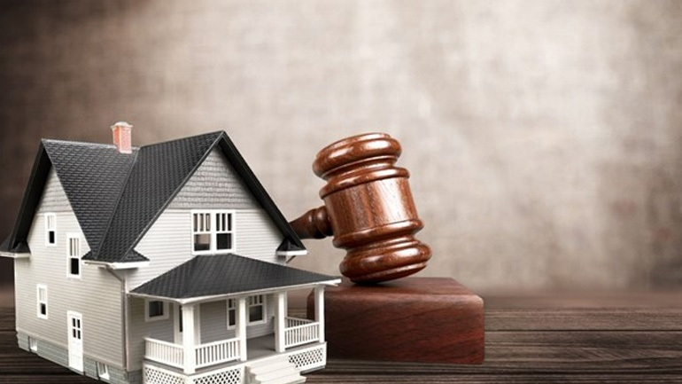 Απέχουν σήμερα από τους πλειστηριασμούς οι συμβολαιογράφοι