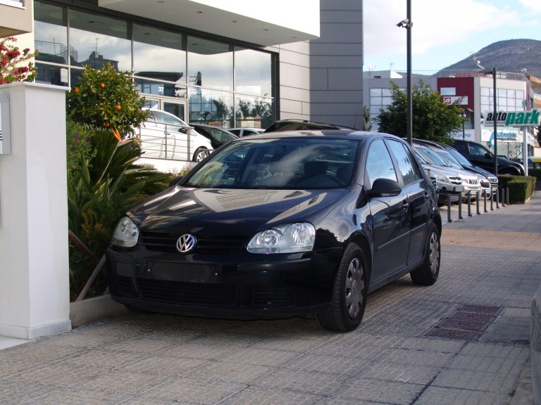 Volkswagen Golf του 2008 με 4.990 ευρώ