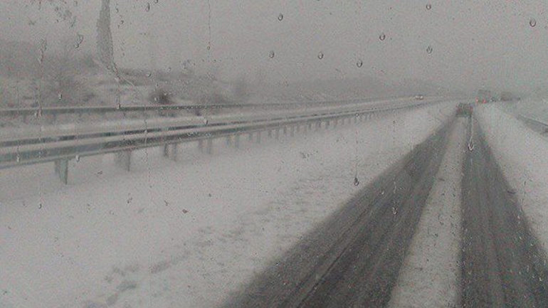 Ακινητοποιήθηκε αυτοκίνητο λόγω παγετού στην Έδεσσα