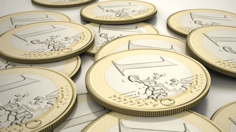 Οριακή πτώση του ευρώ στην αγορά συναλλάγματος