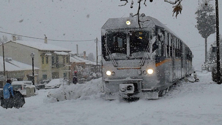Αχαΐα: Στα λευκά η ορεινή Ναυπακτία