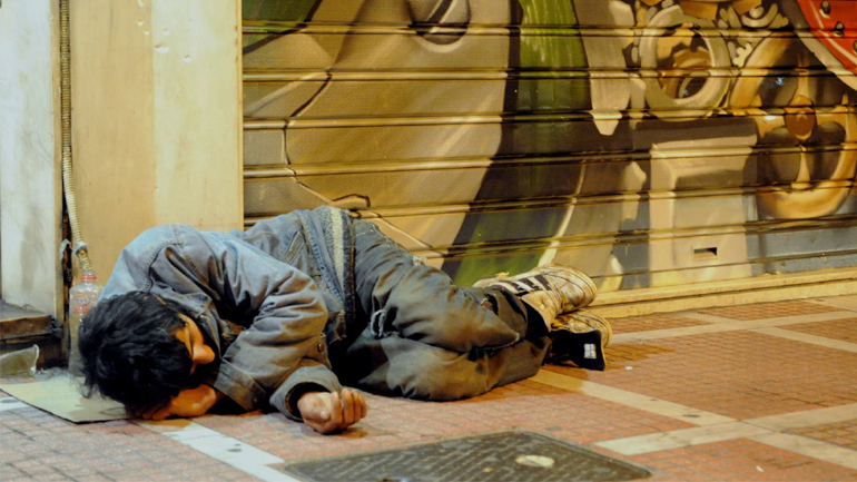 Οι θερμαινόμενες αίθουσες για τους αστέγους στον Δήμο Αθηναίων