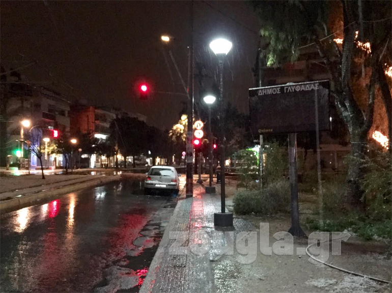 Στα λευκά τα νότια προάστια