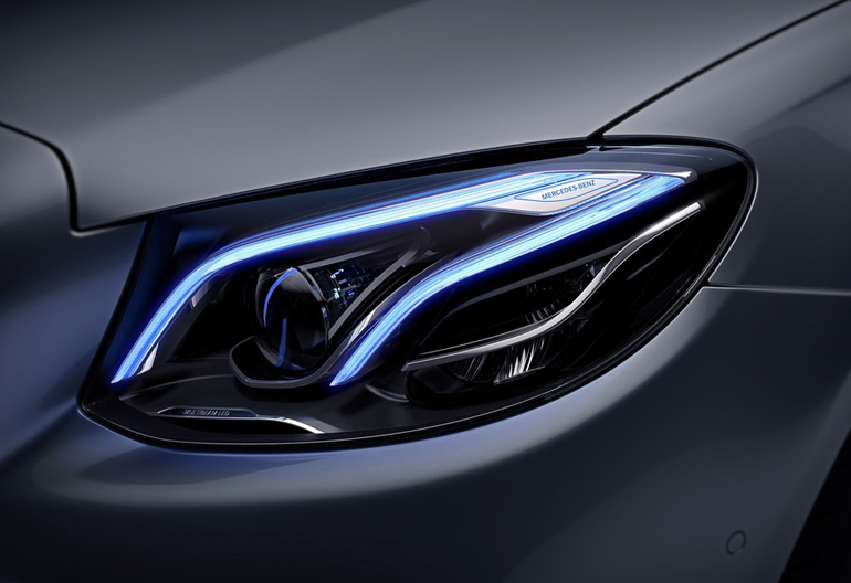 Φώτα LED τελευταίας τεχνολογίας για μέγιστη απόδοση κατά τη διάρκεια της νύχτας...