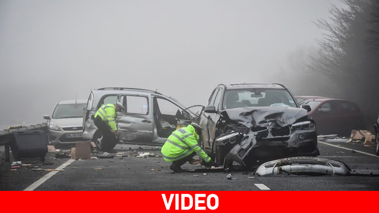 Τρομερή καραμπόλα σε αυτοκινητόδρομο!