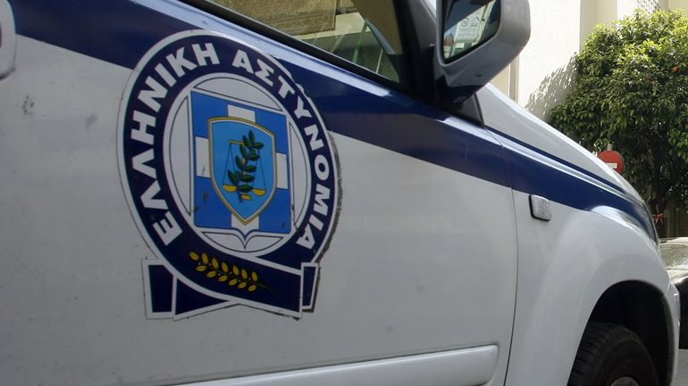 Πέταξαν εκρηκτικό μηχανισμό σε καφετέρια στο Ηράκλειο