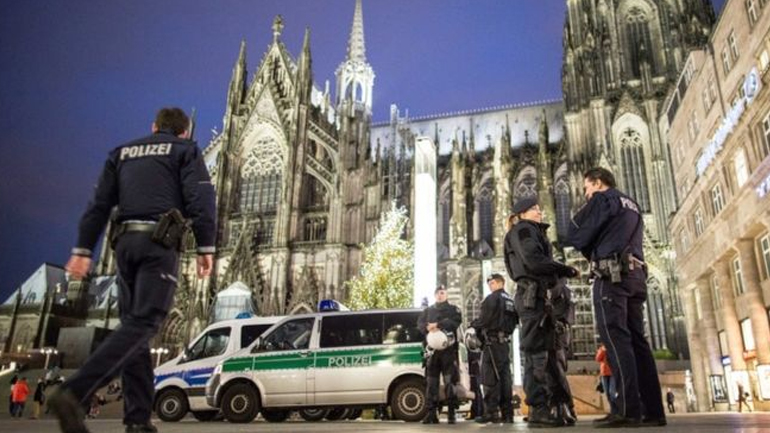 Αυξημένα τα μέτρα ασφαλείας στην Ευρώπη για τους εορτασμούς της Πρωτοχρονιάς