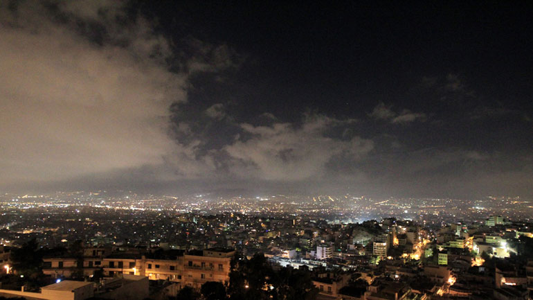 Συστάσεις για αποφυγή χρήσης τζακιών και θερμαστρών στερεών καυσίμων στην Αττική