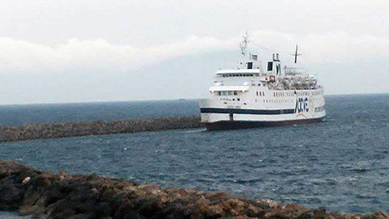 Τα μεσάνυχτα θα αναχωρήσει από τη Ρόδο το Βιτσέντζος Κορνάρος που παρουσίασε μηχανική βλάβη