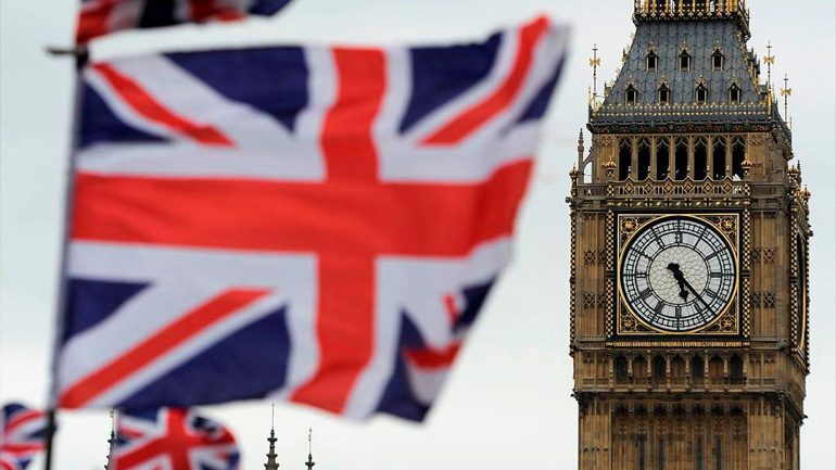 Σε υψηλό 2,5 ετών ο μεταποιητικός κλάδος στη Βρετανία