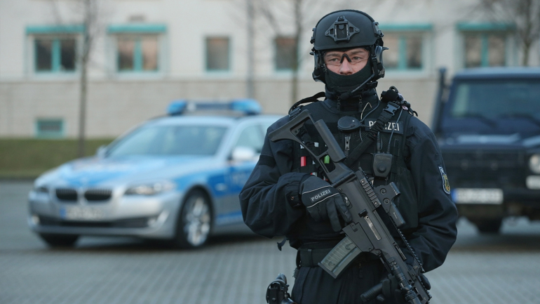 Γερμανία: Απαγγέλθηκαν κατηγορίες σε βάρος 28χρονου εκτελεστή του Χαλιφάτου