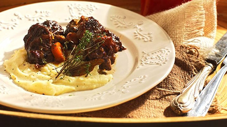 Μοσχαρίσια μάγουλα με πολλή νοστιμιά