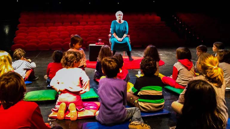 Παραμύθια με την Ξένια για 3η χρονιά στο θέατρο Πόρτα