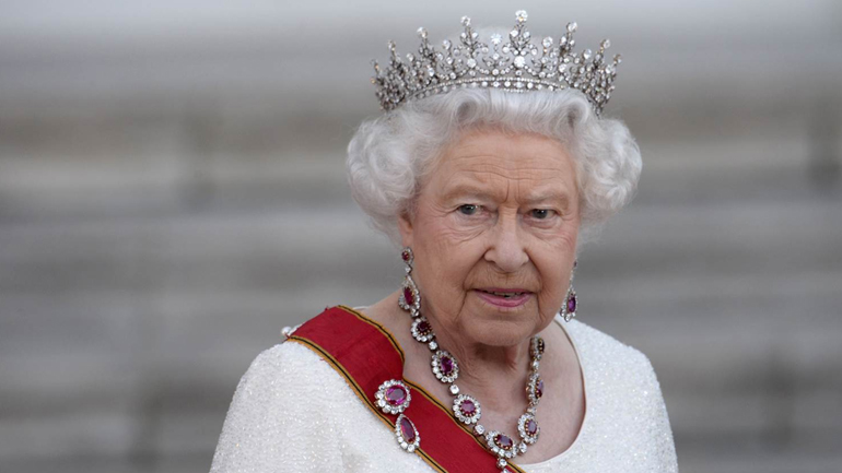 Επέστρεψε στα καθήκοντά της η βασίλισσα Ελισάβετ
