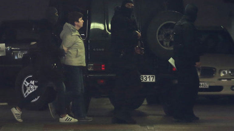 Χειρόγραφες σημειώσεις με ονόματα επιχειρηματιών στο κρησφύγετο της Ρούπα