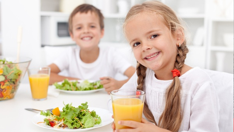 Mη ζαλίζετε τα παιδιά με την υγιεινή διατροφή