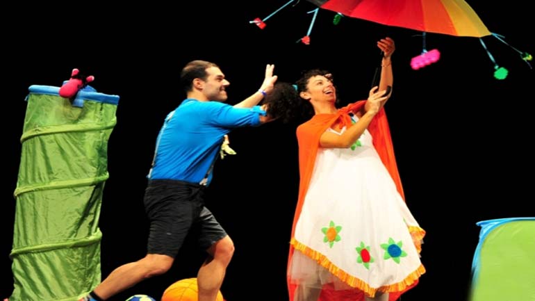 Τρεις παιδικές παραστάσεις στο θέατρο Coronet το 2017