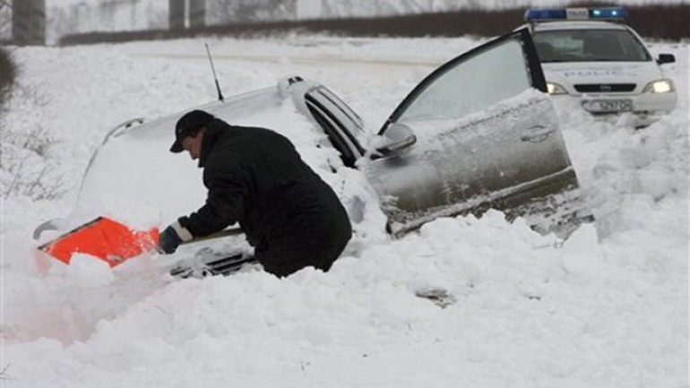 Ψύχος σαρώνει την Ευρώπη – τουλάχιστον 17 νεκροί – ρεκόρ χαμηλής θερμοκρασίας στη Μόσχα