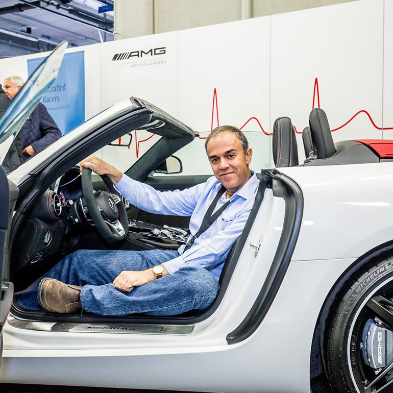 Ο πρόεδρος της Mercedes Benz Hellas Γιάννης Καλλίγερος...