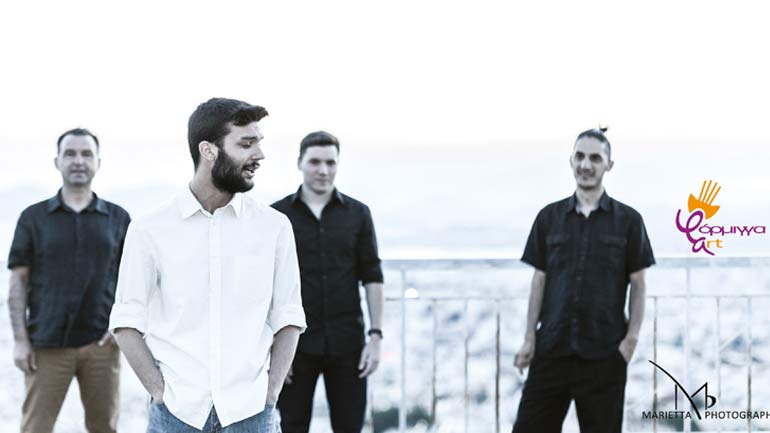 Ο Δημήτρης Μπάκουλης στο Γυάλινο Μουσικό Θέατρο