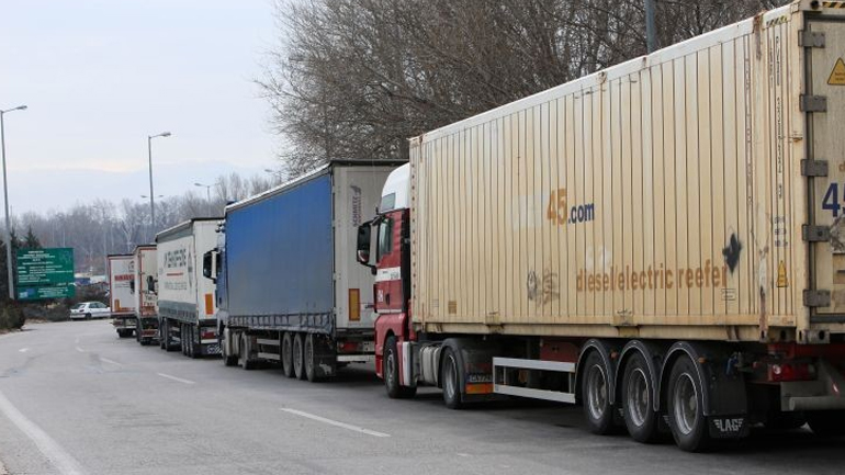 Απαγόρευση κυκλοφορίας για βαρέα οχήματα στην Αθηνών-Πατρών και στην Κορίνθου-Πατρών