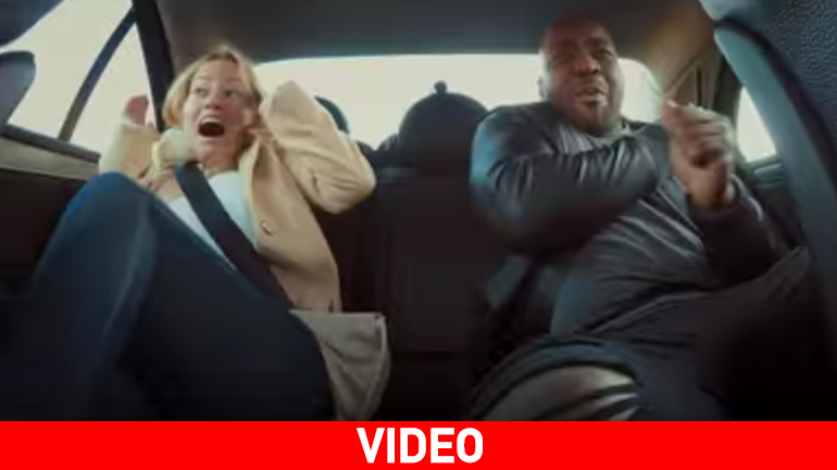 Πρώην οδηγός αγώνων κάνει τον ταξιτζή και τρελαίνει κόσμο!