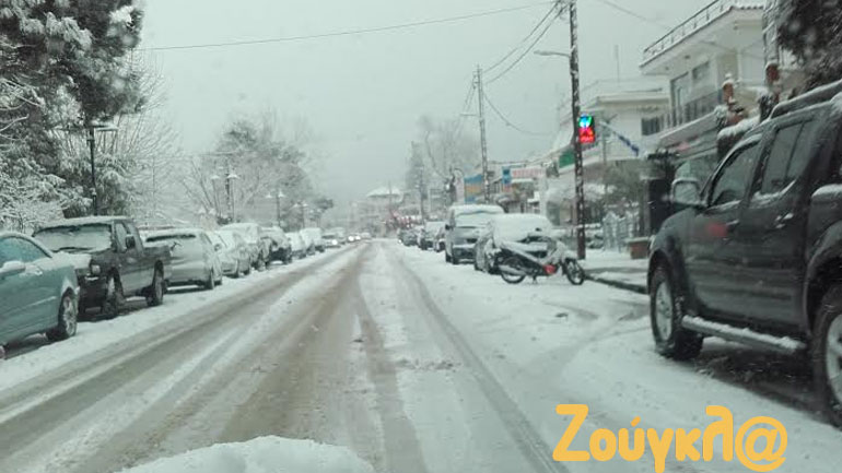 Κρύο και χιόνι στα Καμμένα Βούρλα