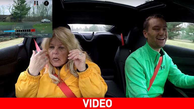 Ποτέ μη βάζεις τη μαμά σε ένα αυτοκίνητο 650 ίππων!