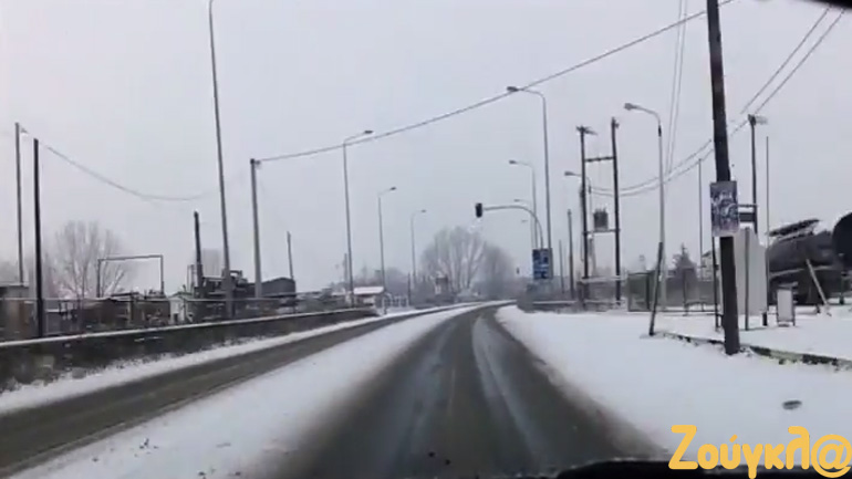 Οδηγώντας στη χιονισμένη Πέλλα