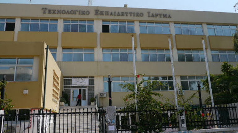 Καθαρίστρια τηλεφωνούσε σε αστρολόγους και… χρέωνε το ΤΕΙ!