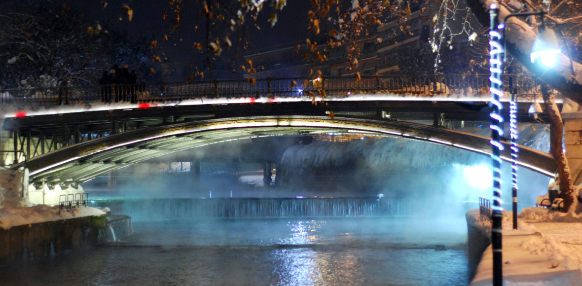 Aχνίζει από το κρύο ο Ληθαίος Ποταμός