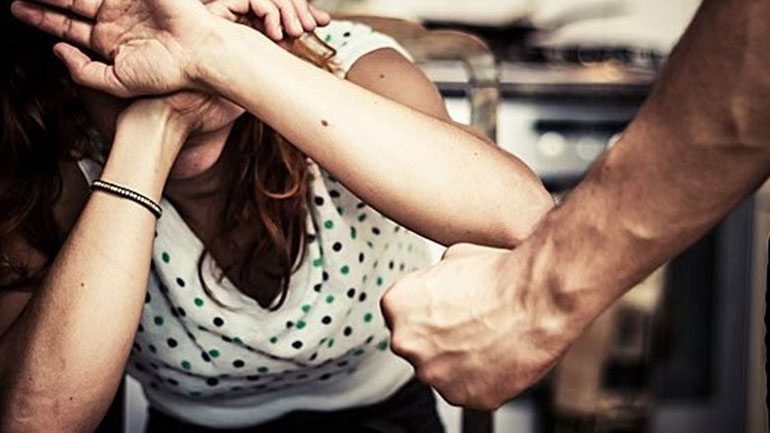 Καταγγελία για ξυλοδαρμό συνδικαλίστριας από εκπρόσωπο επιχείρησης μέσα στην Επιθεώρηση Εργασίας!