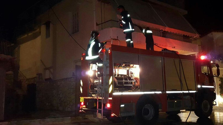 Φωτιά σε σπίτι στο κέντρο του Ηρακλείου