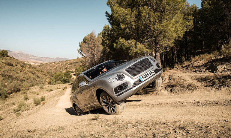 Η Bentayga έκανε... την αλλαγή στην Bentley!